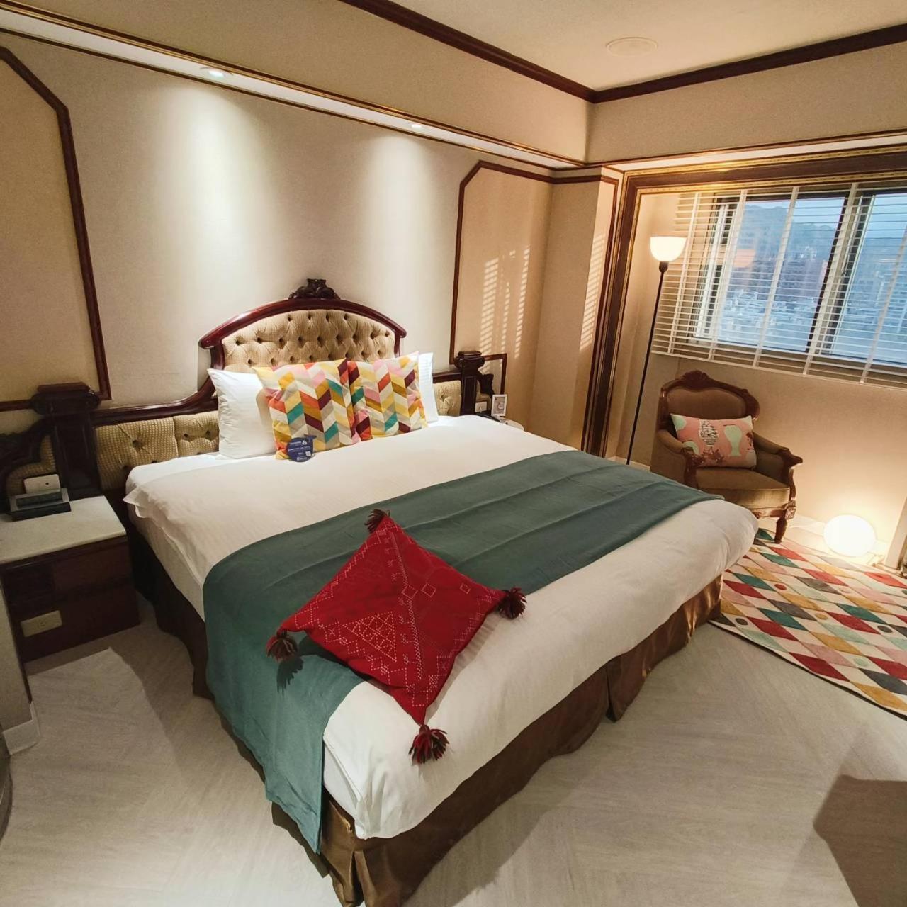 Charming City Songshan Hotel Tajpej Zewnętrze zdjęcie